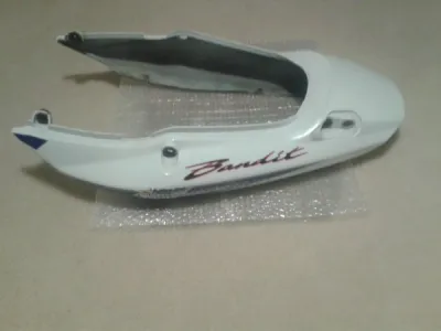 Coque arriére suzuki 600 bandit 2004 - photo 2