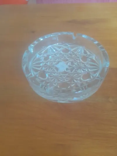 Cendrier en verre - photo 3