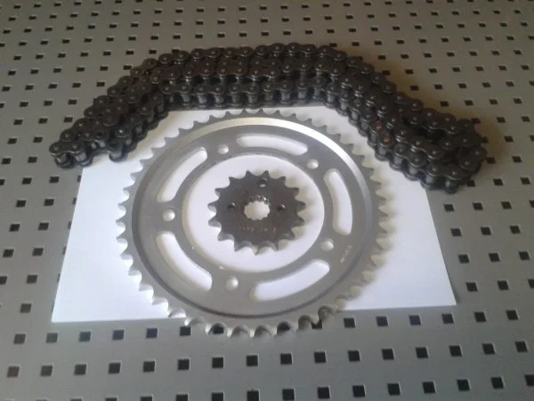 Kit chaine suzuki 1000 gsxr k8 2008 - Équipements Moto - Saintines (60410)