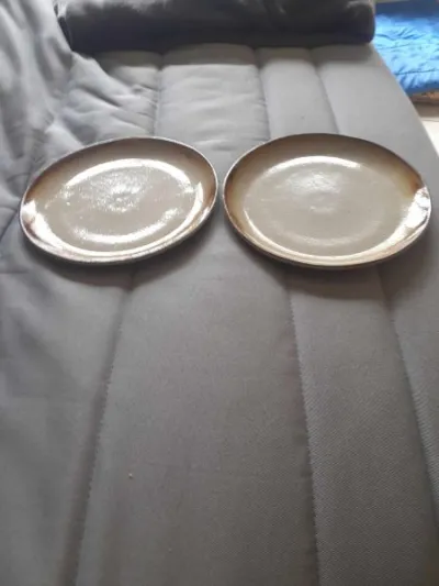Lot 2 assiettes à repas en grès - Collection - Saint-Satur (18300)