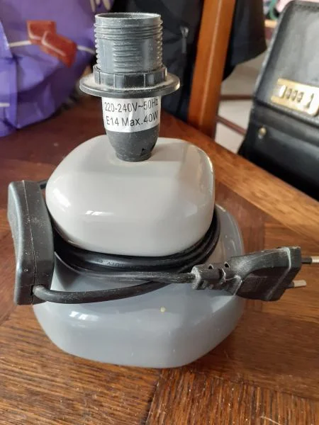 Lampe de chevet sans abajour - Décoration - Saint-Satur (18300)