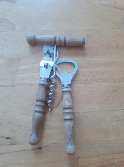 Ensemble ouvre bocaux-décapsuleur-tire bouchon - Collection - Saint-Satur (18300)
