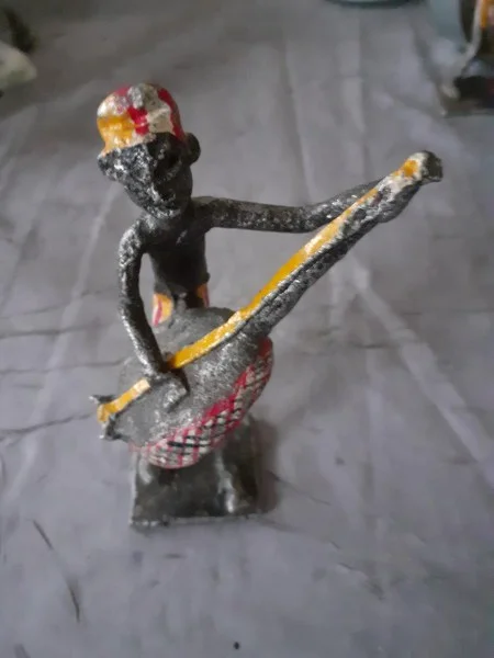 Statuette africaine en métal n°5 - Décoration - Saint-Satur (18300)