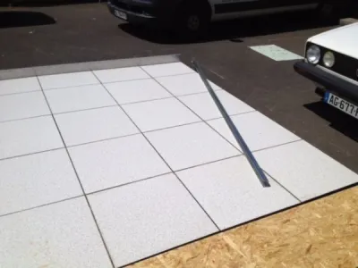 9 m2 de dalles montées sur plots (50x50) - Bricolage - Rennes (35000)