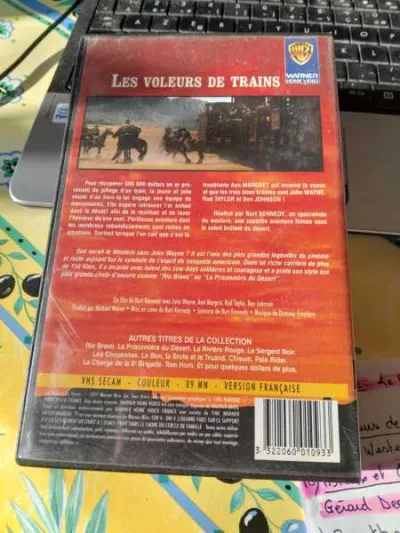 Cassette vhs " les voleurs de trains " - photo 3