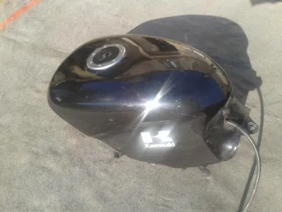 Réservoir kawasaki 500 gpz 1993 - photo 2