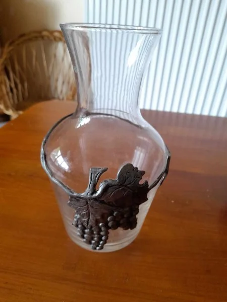 Carafe à vin en verre - grappe de raisin en étain - Collection - Saint-Satur (18300)