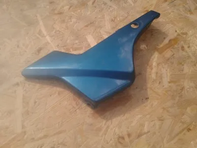 Cache latéral gauche yamaha 750 xj seca 1985 - photo 2