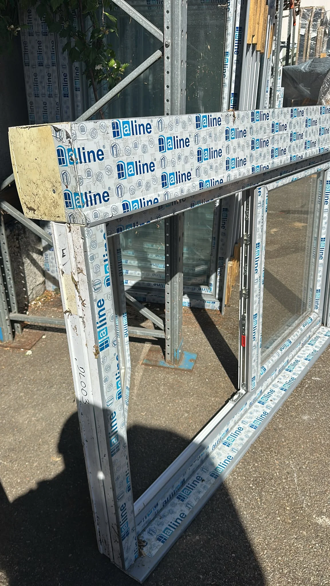 Fenêtre pvc blanc//gris deux vantaux - Bricolage - Lyon 1er (69001)