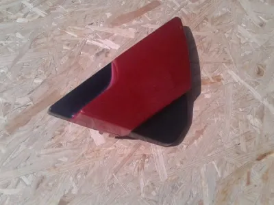 Cache latéral droit rouge yamaha 750 fzx 1993 - photo 4