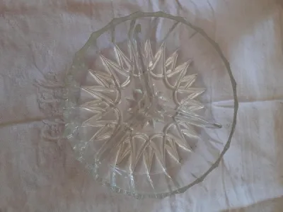 Petit plat en verre pour apéritif ,biscuit - Collection - Saint-Satur (18300)