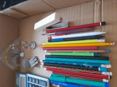 Lot 55 fournitures de bureau , école - stylos - photo 2