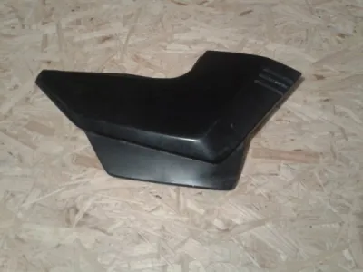 Cache latéral droit suzuki 400 gsxs 1985 - Équipements Moto - Marignane (13700)