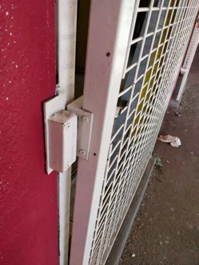 Grilles d'accès rigide - photo 3