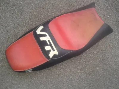 Selle bagster honda 750 vfr 1995 - Équipements Moto