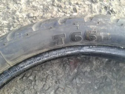 Pneu avant suzuki xf 650 freewind 2002 - photo 2