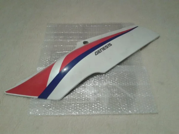 Cache latéral gauche yamaha 1000 fzr 1991 - Équipements Moto - Compiègne (60200)
