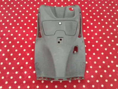 Tablier scooter suzuki 125 sixteen 2014 - Équipements Moto - Compiègne (60200)