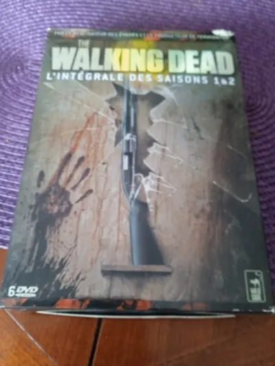 Dvd "walking dead" - CD, DVD & Vinyles - Saint-Satur (18300)