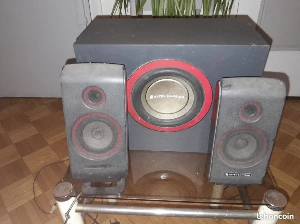 2 baffes avec caisson - Informatique - Maisons-Alfort (94700)