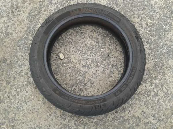 Pneu arriére michelin 170/60/zr17 - Équipements Moto - Verberie (60410)