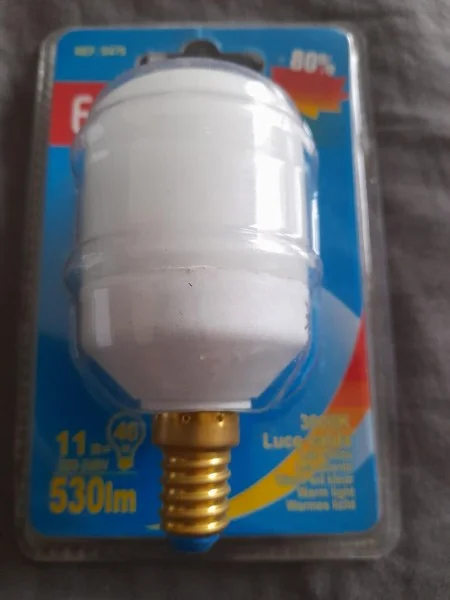Ampoule sphérique led économique e14 - 11 w - Bricolage - Saint-Satur (18300)