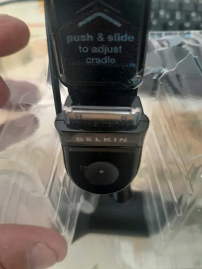 Belkin Tunebase FM ipod IPHONE - photo 3