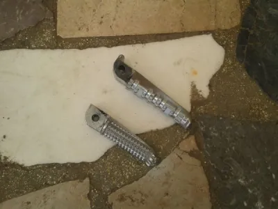 Repose pieds avd et ard yamaha 900 mt09 2018 - photo 3