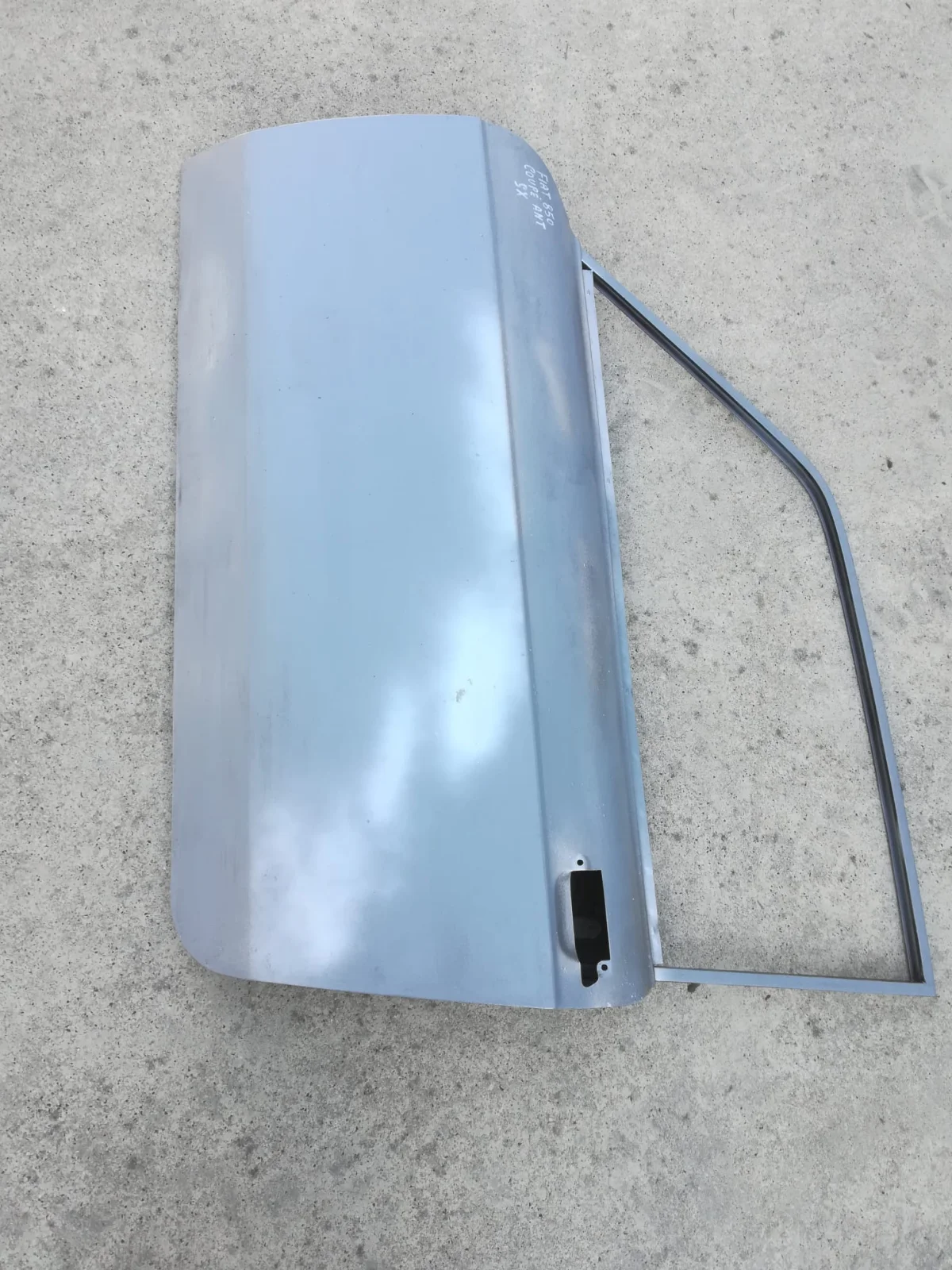 Porte gauche pour Fiat 850 Coupé - Équipements Auto - Nice (06000)