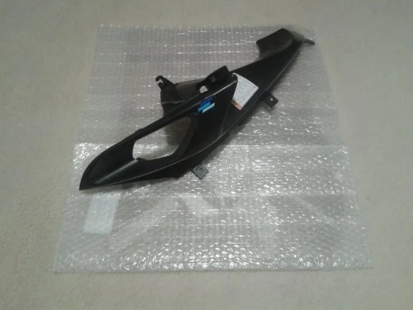 Intérieur carénage gauche suzuki 600 gsxr k7 2007 - Équipements Moto - Compiègne (60200)