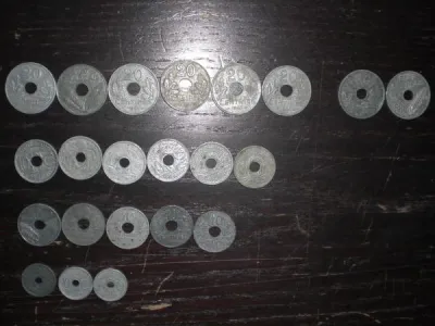 Lot n°20 ou pieces etrangere ou medaillons - Collection