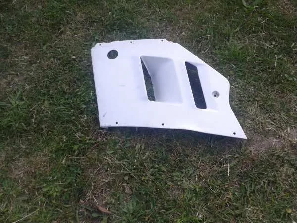 Flanc carénage gauche suzuki 1100 gsxr 1990 - Équipements Moto - Le Pré-Saint-Gervais (93310)