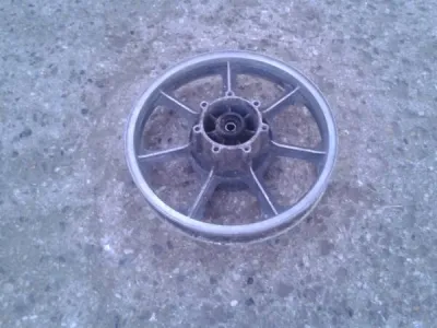 Roue arriére kawasaki 550 gpz 1983 - Équipements Moto - Dampleux (02600)