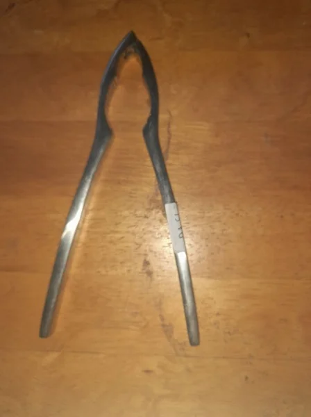 Casse noix en inox - Collection - Saint-Satur (18300)