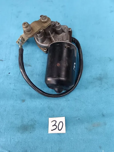 Moteur d'essuie-glace pour Ferrari 208 et 328 - Équipements Auto - Nice (06300)