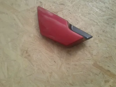 Cache latéral gauche rouge yamaha 750 fzx 1993 - photo 2
