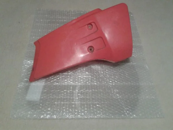 Ouie de réservoir droite yamaha 600 xt 2kf 1988 - Équipements Moto - Compiègne (60200)