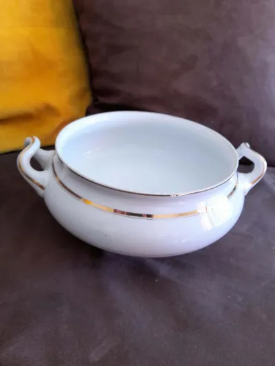 Soupière Ronde en Porcelaine Blanche - Arts de la Table - Saint-Satur (18300)