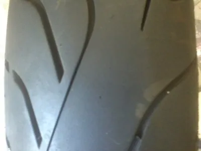 Pneu arriére dunlop spormax - Équipements Moto - Nancy (54000)