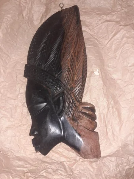 Profil en bois sculpté-personnage ethnique femme - Décoration - Saint-Satur (18300)