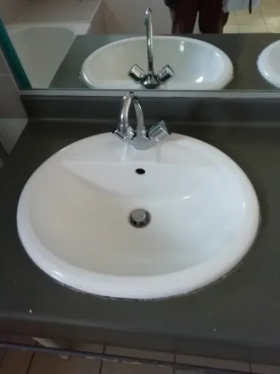 Lot de vasque et robinetterie inox roca - photo 3