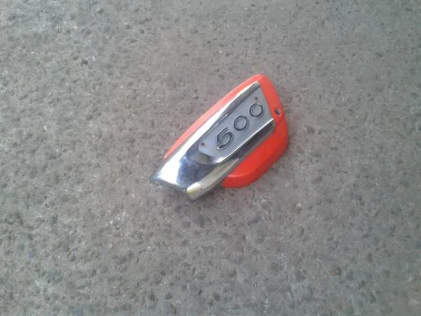 Cache latéral gauche suzuki 500 t 1974 - Équipements Moto - Dampleux (02600)