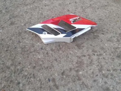 Flanc carénage gauche suzuki 750 gsxr 1991 - photo 4