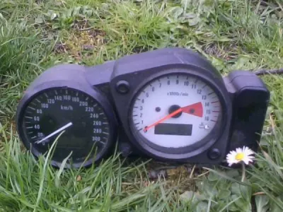 Tableau de bord suzuki 750 gsxr srad 1999 - photo 2