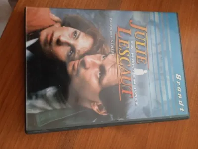 Dvd "julie lescaut" " - CD, DVD & Vinyles - Saint-Satur (18300)