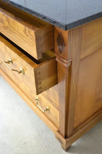 Commode style directoire en fêne massif - photo 2