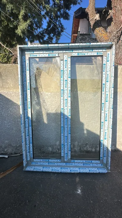 Fenêtre deux vantaux en alu champagne - Bricolage