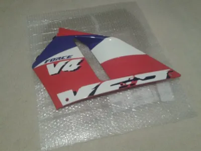 Flanc carénage gauche neuf honda 400 vfr 1993 - photo 3