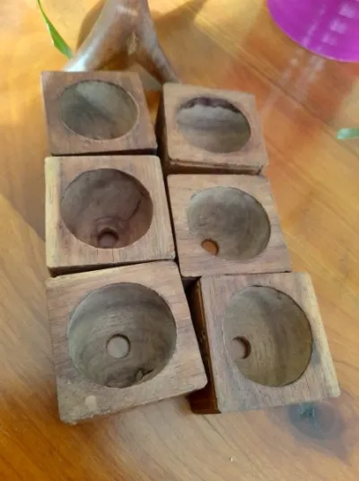 Original présentoir / support en bois avec 6 coque - photo 2