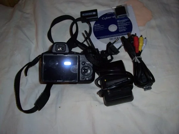 Appareil photo numérique compact sony dsc-hx1 neuf - Image & Son - Soullans (85300)